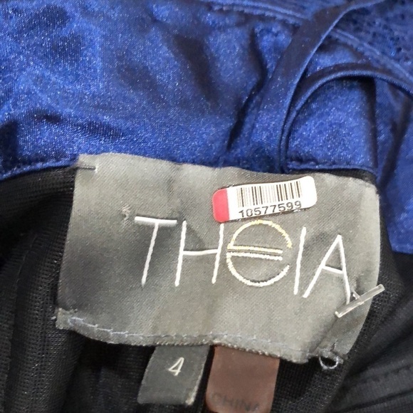 Theia Shimmering Element Gown Formal Maxi Dress Size 4 Metallic Blue Lace - Picture 9 of 11